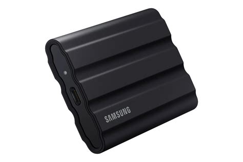 Samsung MU-PE4T0S T7  Shield Portable SSD 4 TB; Transfer speed up to 1050 MB/s; 
USB 3.2 (Gen2, 10Gbps) backwards compatible, AES 256-bit hardware encryption  Colour: Black